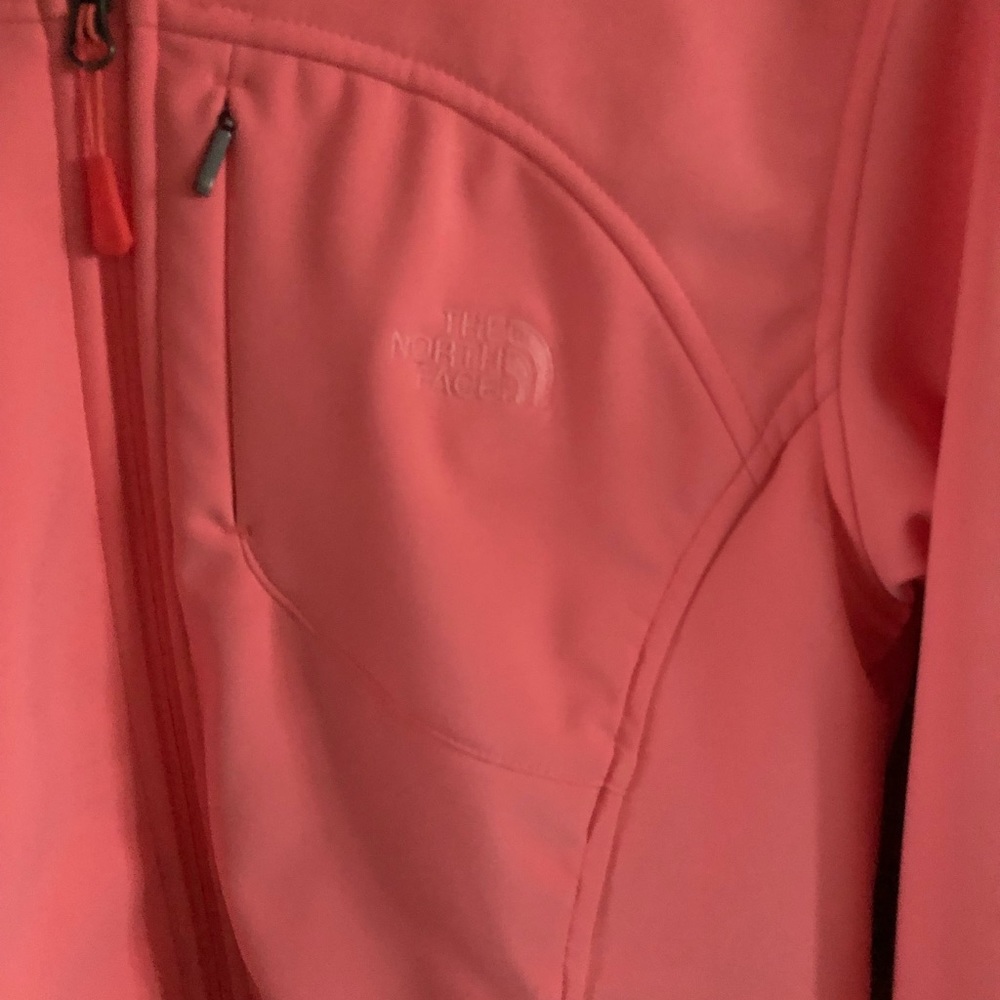 - Large North Face Jacket - - image 2